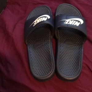 Nike slides